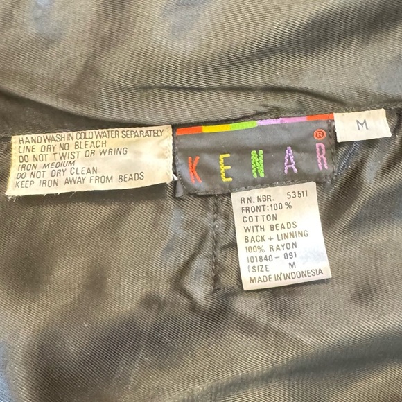 Kenar Black and Tan Vest with Classic Appeal - Picture 12 of 16